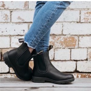 BlUNDSTONE Size 4 (US Women’s 7) 1448 Chelsea Original High Top Boots Pull On